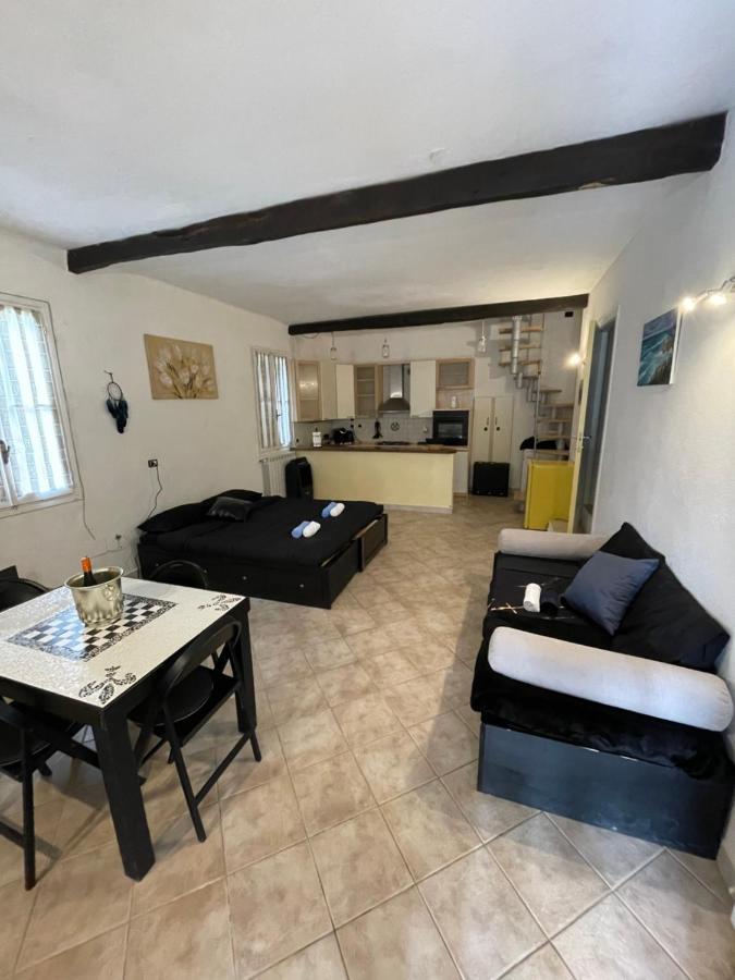 Vernazza • Stazione 5 Terre Apartment Bagian luar foto