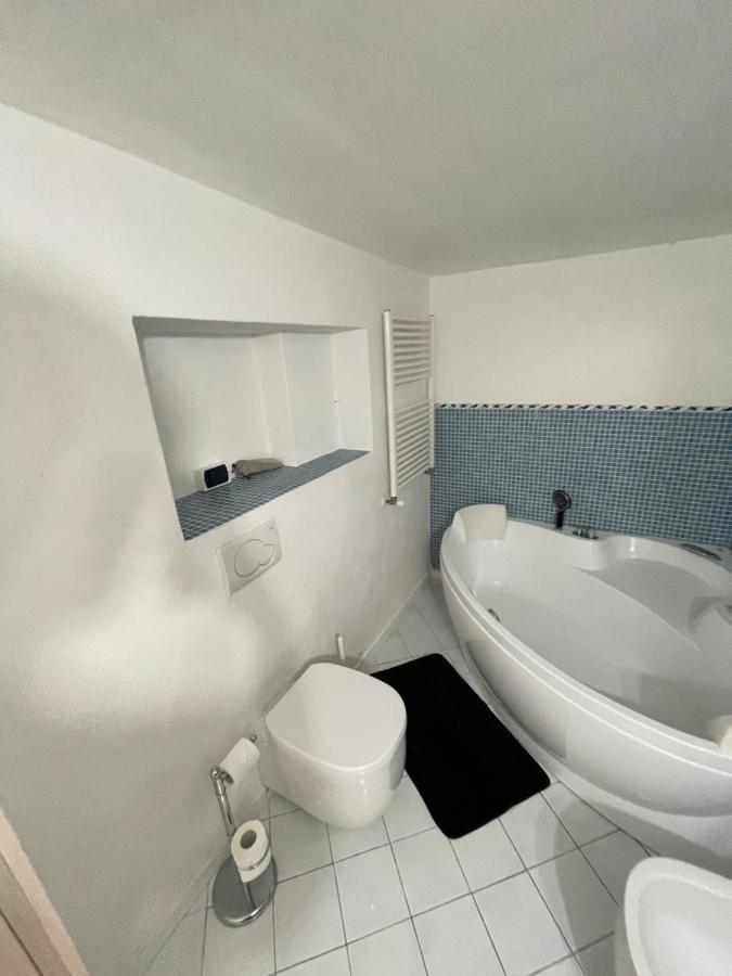 Vernazza • Stazione 5 Terre Apartment Bagian luar foto